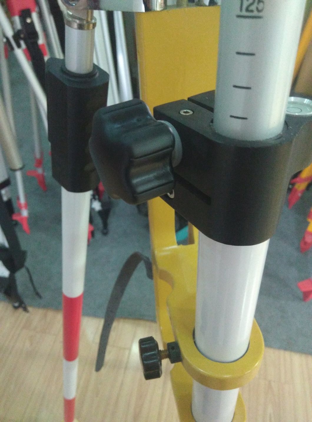 Prism Pole (P2-1) with High Quality